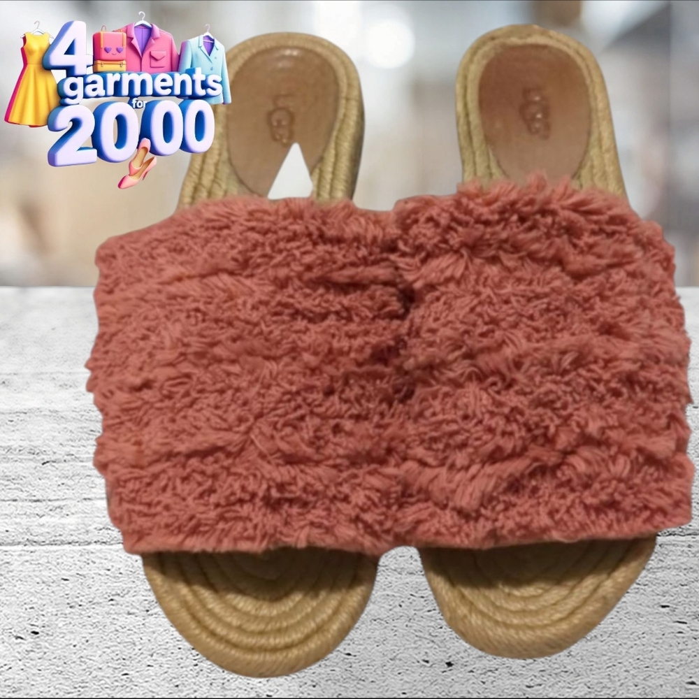 Ugg dusty rose/pink/salmon/coral Edith slides size 7